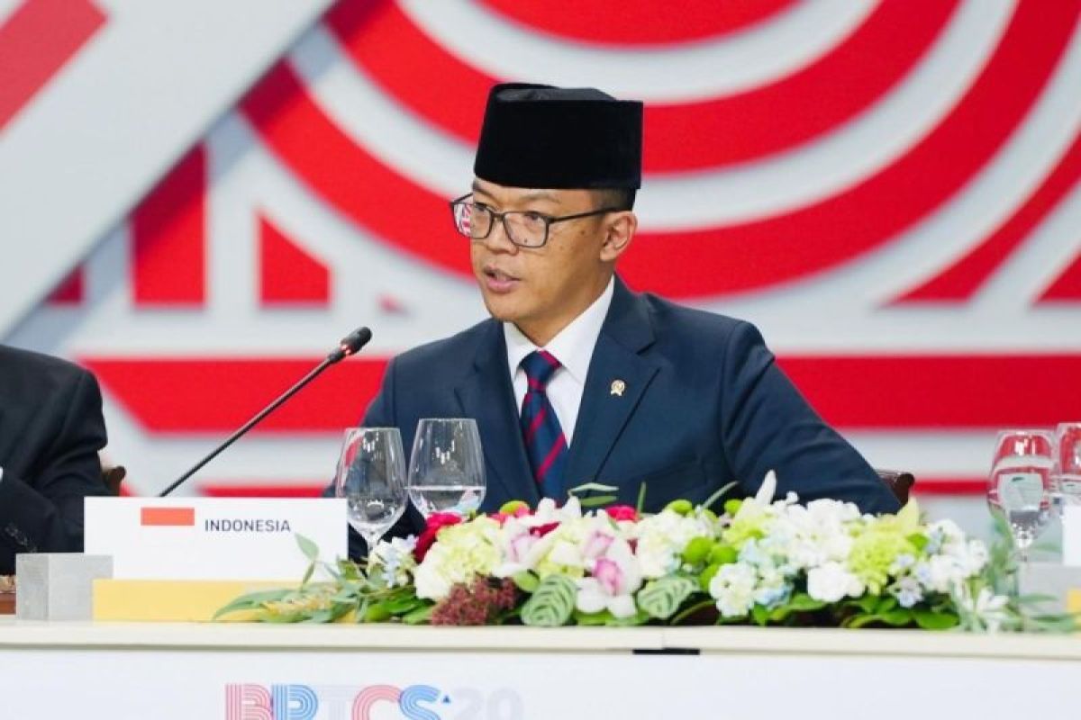 Cara Efektif Indonesia Menyelesaikan Masalah Luar Negeri Saat Ini