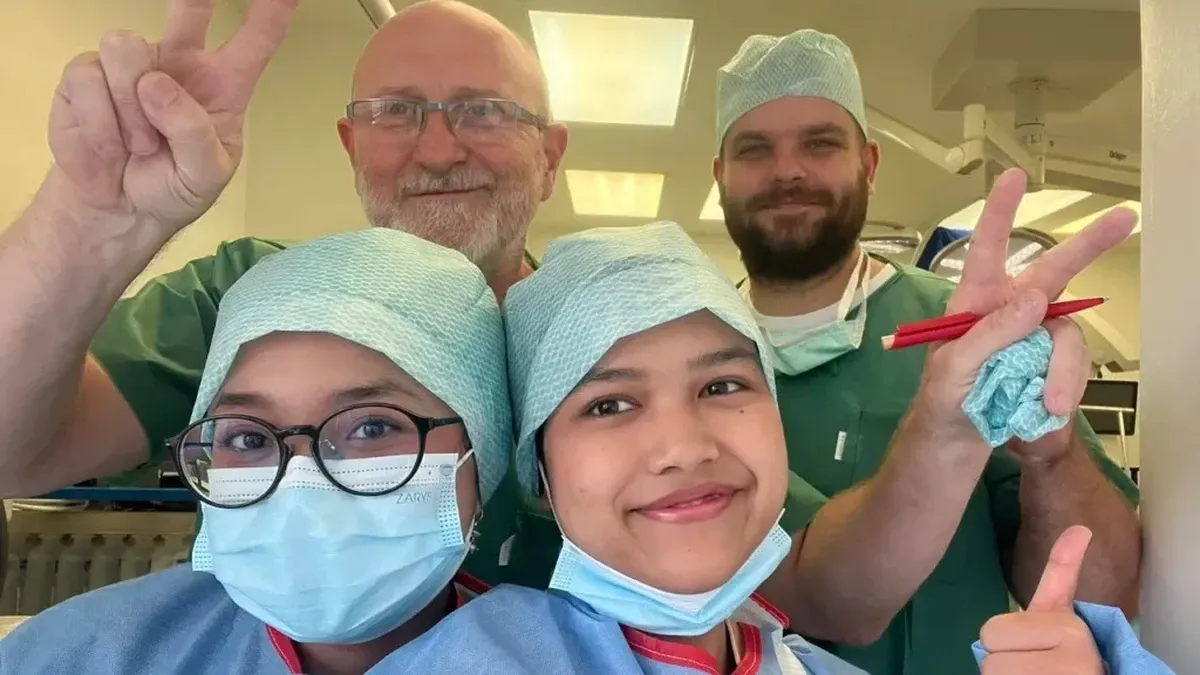 Mahasiswa FK Unair Ikuti Program Stase Bedah Saraf di Slovakia