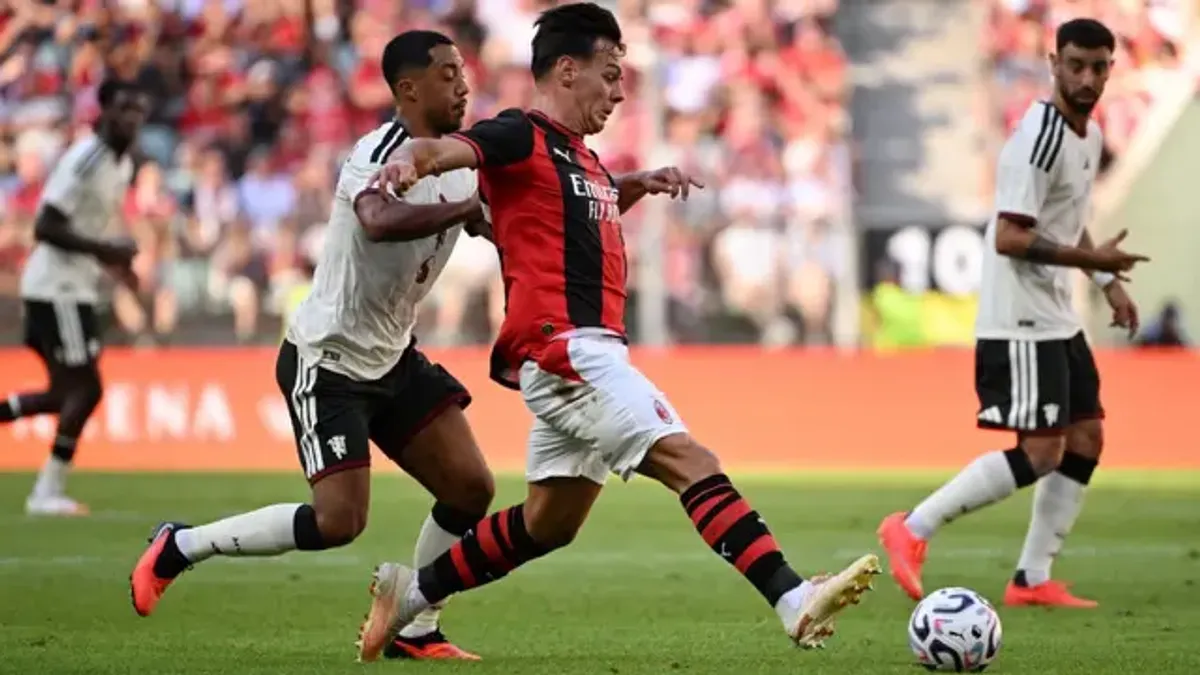 Ruben Amorim Rayakan Kemenangan Milan atas Manchester United dengan Candaan