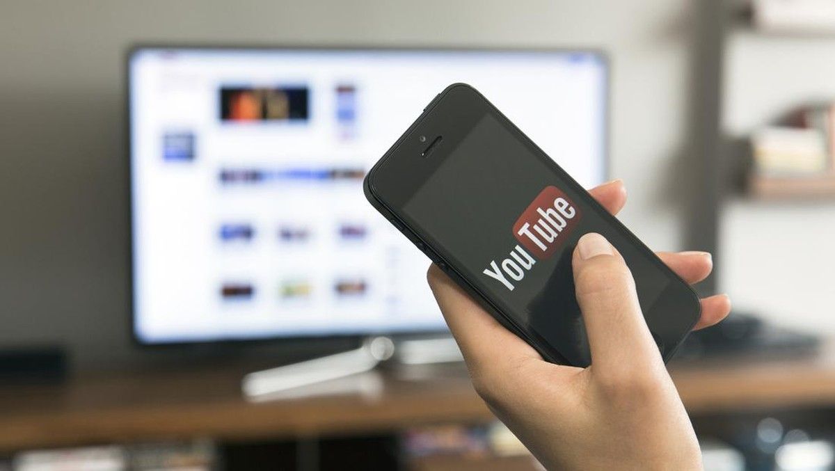 Kominfo Beri Teguran ke YouTube atas Konten Eksploitasi Anak