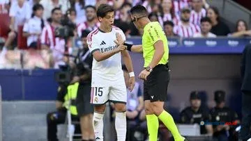 Real Madrid Kalah Derby, Wasit Jadi Sorotan Utama
