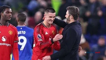 Michael Carrick Punya Banyak Opsi Lini Depan Lawan City