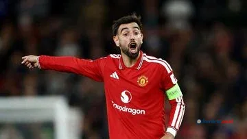 Badai Cedera MU: Bruno Fernandes Terpincang-pincang