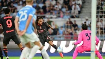 Kebangkitan Dramatis Milan: Dua Wajah Rossoneri Lawan Lazio