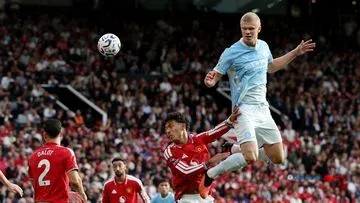 Klasemen Liga Inggris: Man City Bungkam MU Meski 10 Pemain