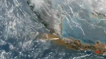 Dahsyatnya Erupsi Anak Krakatau Terpantau Satelit