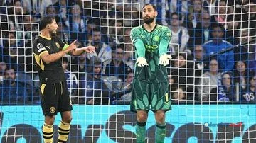 Maresca Minta Pemain City Kurangi Backpass ke Donnarumma