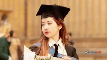 Kate Wenqi Zhu: Influencer Cantik Lulusan Terbaik Oxford