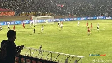 Persib Bandung Menang Comeback Dramatis di Kandang Jepara