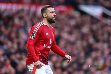 Luke Shaw di Ambang Pintu Keluar Manchester United