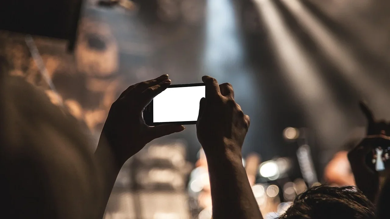 smartphone camera sensor macro photography