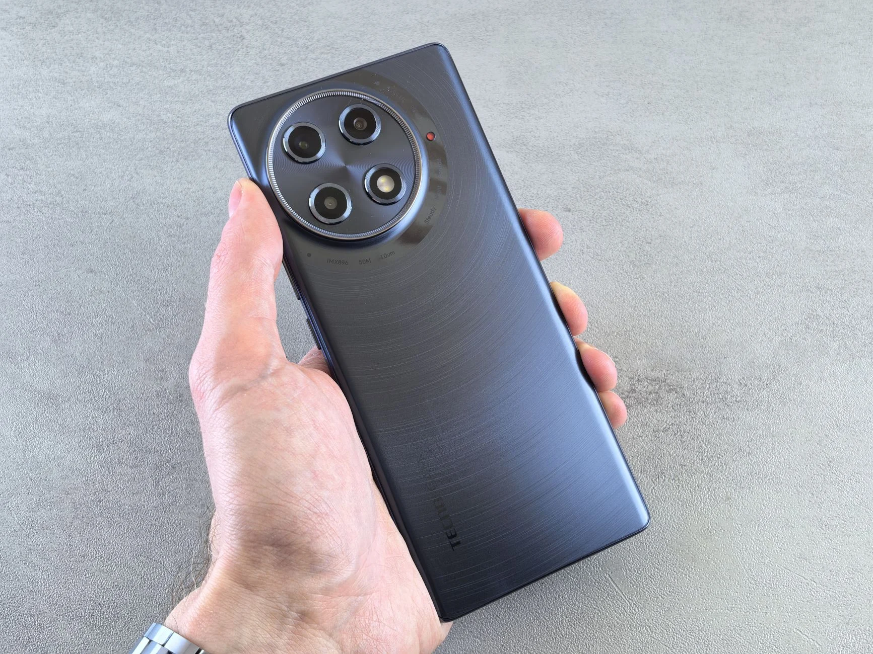 Bocoran Gambar iPhone 18 Pro Max: Desain & Fitur Masa Depan