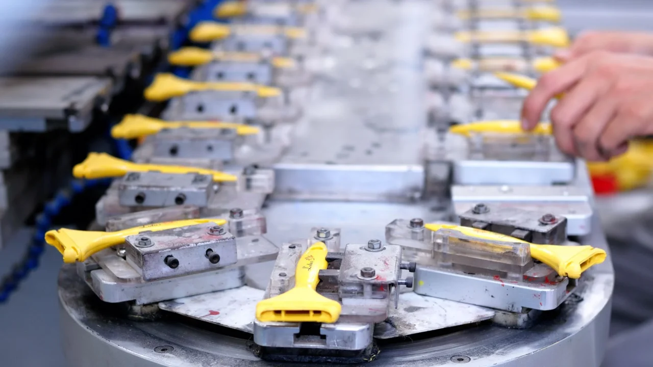 smartphone factory electronics assembly