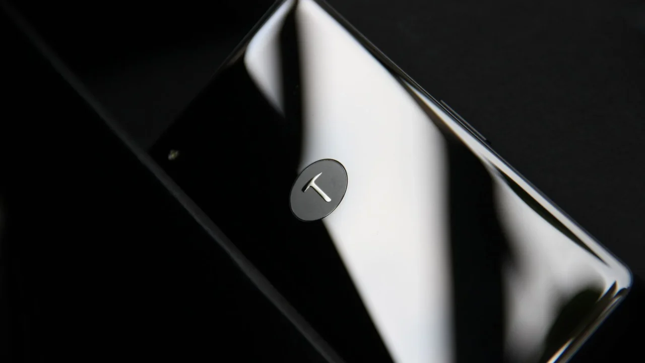 titanium smartphone metal alloy