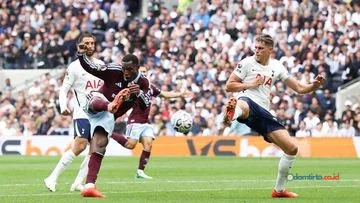 Kemenangan Penting Aston Villa, Tottenham Terus Puasa Kemenangan