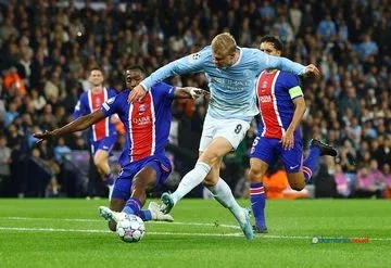 Haaland Cetak Rekor Baru Liga Champions Usai Bobol Gawang PSG