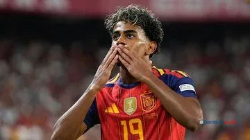 Lamine Yamal Dinobatkan Pemain Muda Terbaik Ballon d’Or 2026