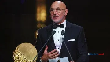 Luis de la Fuente Dinobatkan Pelatih Terbaik 2026 di Ballon d’Or