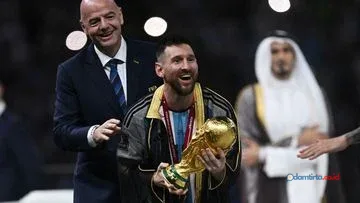 Infantino Terharu, Kirim Pesan untuk Messi yang Pensiun