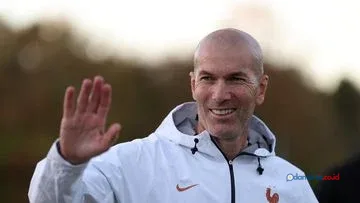 Prancis Vs Italia: Debut Emosional Zidane di Kandang